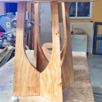 Fabricación mesa madera pino restaurante ROSI LA LOCA
